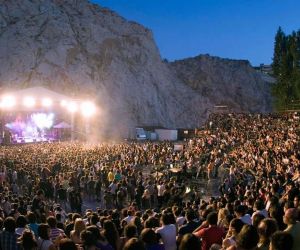 Φεστιβάλ στη Σκιά των Βράχων: Το πρόγραμμα για 19 Σεπτεμβρίου με 3 Οκτωβρίου